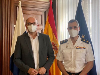 El Jefe de seguridad de la Armada en Canarias se re&uacute;ne con el Delegado del Gobierno