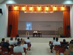Conferencia del deportista y empresario Fernando Gonz&aacute;lez Cruz en el Centro Penitenciario La Palmas II
