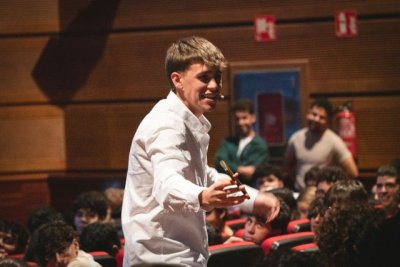 Sanidad, Educaci&oacute;n y Cultura contin&uacute;an en Fuerteventura con la gira de representaciones de la obra teatral &lsquo;Loco&rsquo;