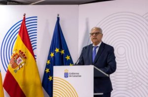Artículo de opinión: &#039;La Gomera alza el vuelo&#039;, por Casimiro Curbelo