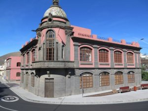 El Ayuntamiento de Gu&iacute;a recuerda a los vecinos que vigilen el estado de las azoteas y balcones