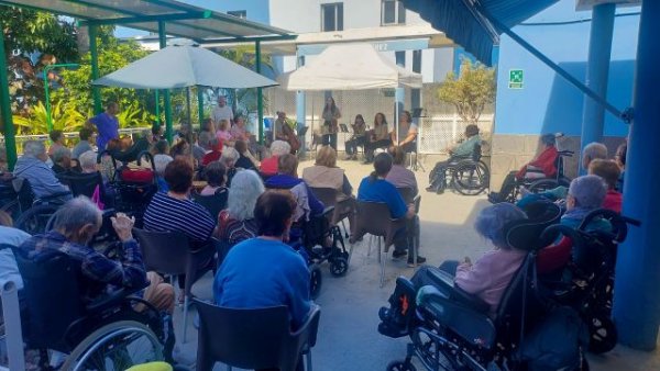 Gáldar: El Cuarteto Theros y la soprano Virginia Hernández ofrecen un emotivo concierto en la Residencia Genoveva Pérez