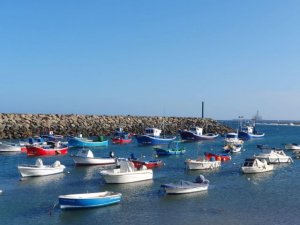 El Gobierno regional y el sector pesquero canario mejoran la seguridad de la flota isleña