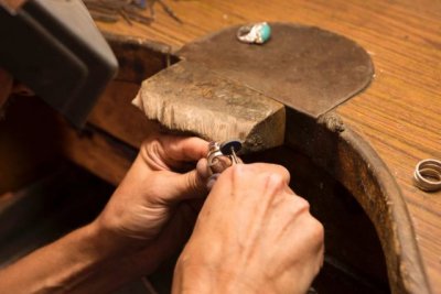 Industria somete a consulta una iniciativa para regular los oficios artesanos y la participaci&oacute;n en ferias