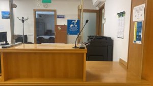 Sanidad facilita la comunicación con pacientes con discapacidad auditiva con bucles de inducción magnética