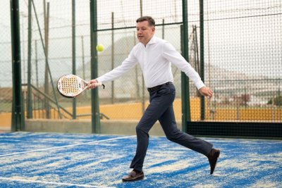 G&aacute;ldar estrena las dos pistas de p&aacute;del rehabilitadas de la Ciudad Deportiva Venancio Monz&oacute;n