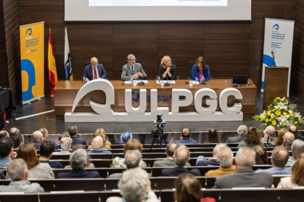 Monzón destaca el papel de la Facultad de Ciencias de la Salud de la ULPGC en el sector salud de Canarias