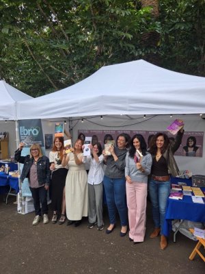 La primera generaci&oacute;n de mujeres escritoras de Canarias participa en la Feria del Libro de Santa Cruz