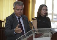 Franquis anuncia que la ruta a&eacute;rea Lanzarote-Madrid ser&aacute; el primer trayecto sobre el que se aplique la OSP piloto