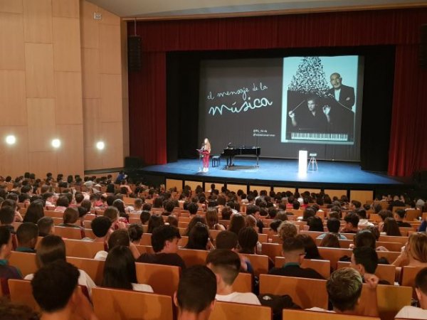 La consejería de Educación y Juventud celebra el Día de la Música con una conferencia-concierto en el Teatro Auditorio de Agüimes