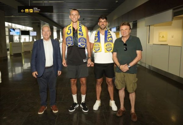 Voleibol: Alexey Nalobin y Leo Alexsander aterrizan en Gran Canaria para reforzar al CV Guaguas