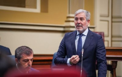 Clavijo adoptar&aacute; medidas para que las decisiones sobre los aeropuertos canarios se tomen en Canarias