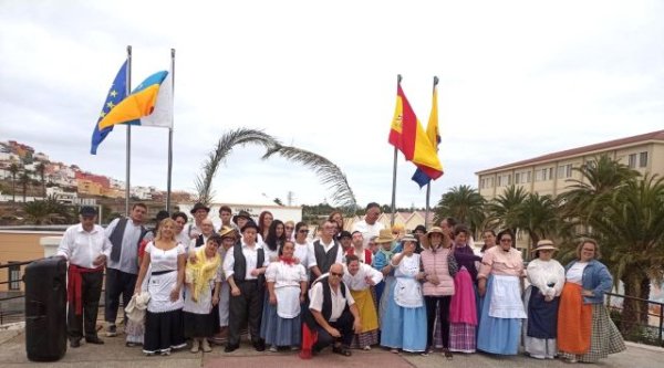 Emoci&oacute;n, tradiciones y convivencia en el Centro Ocupacional Comarcal Santa Mar&iacute;a de Gu&iacute;a en la celebraci&oacute;n del D&iacute;a de Canarias