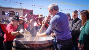 Fernando Clavijo participa en el Puchero de La Florida, en La Orotava