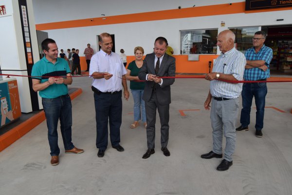 Gáldar: Repsol inaugura su nueva gasolinera y mini mercado 24 horas junto al Puente de Los Tres Ojos