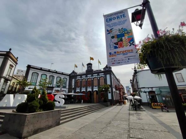 Las calles del municipio aruquense comienzan a anunciar la Feria Enorte2021