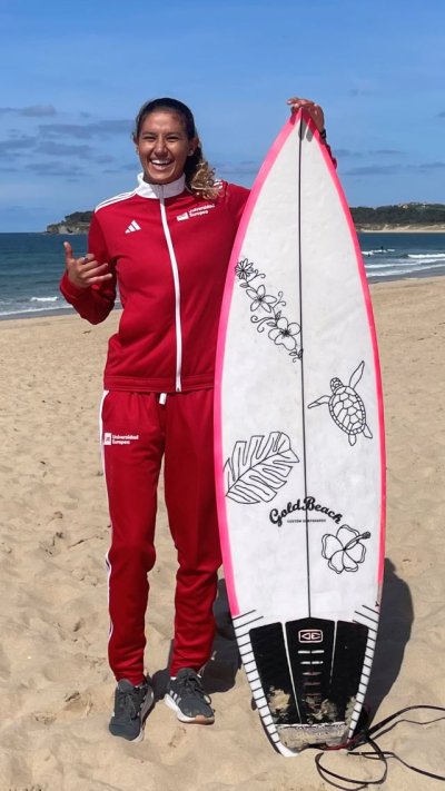 La joven estudiante de la Universidad Europea de Canarias Lilias Tebba&iuml; gana el Campeonato de Espa&ntilde;a Universitario de Surf