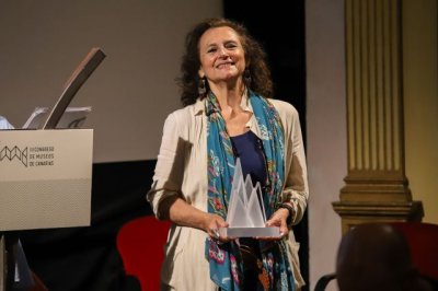 Elena Acosta, directora de la Casa de Col&oacute;n, fue distinguida con el premio a la trayectoria profesional