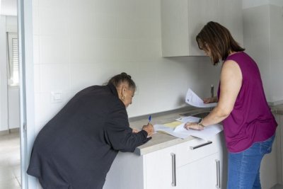 Vivienda entrega 21 casas m&aacute;s en El Paso a familias que perdieron su hogar a causa de la erupci&oacute;n del volc&aacute;n