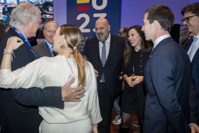 De Le&oacute;n asiste al Foro Europeo de Turismo, con el alquiler vacacional como uno de los temas centrales