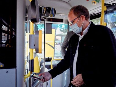 Guaguas incorpora dos nuevos m&eacute;todos de pago: el Bono Virtual a trav&eacute;s de la app y la tarjeta bancaria