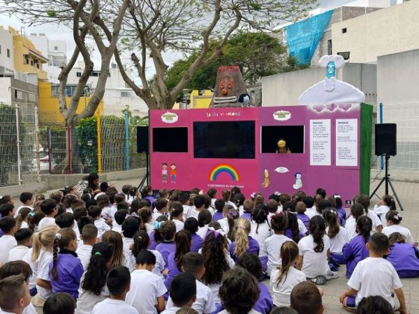 La segunda edición del proyecto &#039;La Isla de colores&#039; fomenta la igualdad de género en 37 centros escolares de Infantil y Primaria