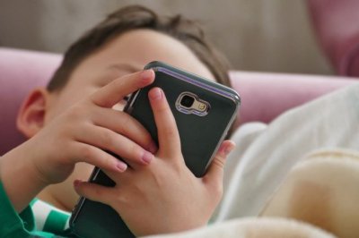 Educaci&oacute;n consultar&aacute; al Consejo Escolar de Canarias sobre el uso de m&oacute;viles y otros dispositivos en los centros
