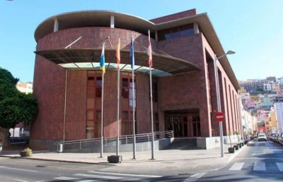 La Gomera: El Cabildo respalda el servicio postal que presta la empresa pública Correos
