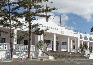 La consejera de Sanidad asegura que la asistencia geri&aacute;trica est&aacute; garantizada en el &aacute;rea de salud de Lanzarote
