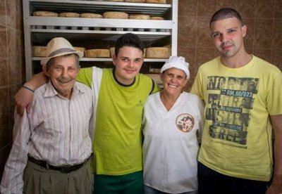 Villa de Moya: La queser&iacute;a Quesos Madre Vieja ha recibido el bronce en los World Cheese Awards