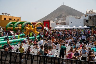 Los juegos infantiles con 'Pica Pica', el almuerzo popular y el concierto de Merche protagonizan la Festividad de Santa Ana