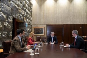 Clavijo garantiza la máxima implicación del Gobierno para sacar adelante los proyectos estratégicos de Tenerife