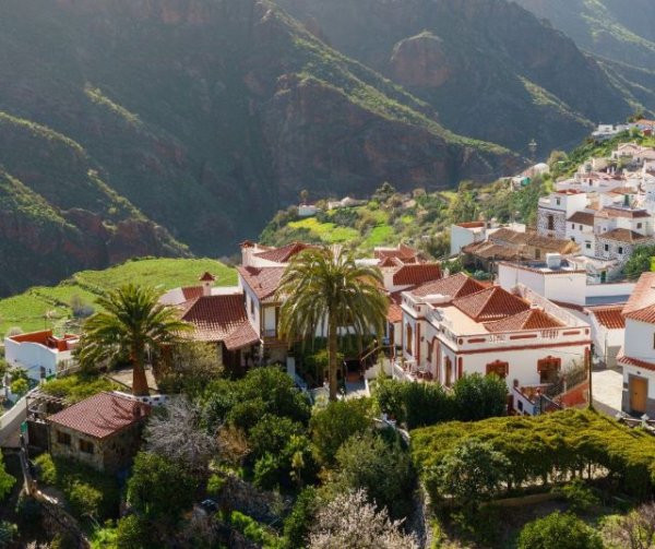 Canarias incentiva la rehabilitación energética de edificios en municipios con menos de 5.000 habitantes