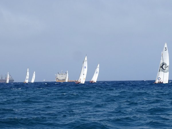 Vela Latina: El Campeonato Aguas de Teror busca campeón en su penúltima jornada