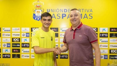 Pedri: &quot;Cualquier niño de Canarias sueña con jugar en la UD Las Palmas&quot;