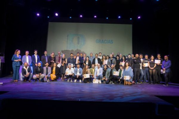 Los profesionales del diseño presumen de creatividad en la noche de los Premios Canarias de Diseño