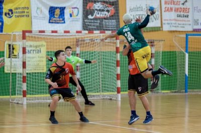 Balonmano: Doble duelo para el Km13 G&aacute;ldar este fin de semana