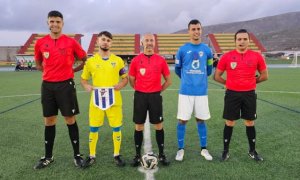 Fútbol 1ª Regional: (4-1) Rotunda victoria del San Isidro frente al Barrial en el derbi local galdense