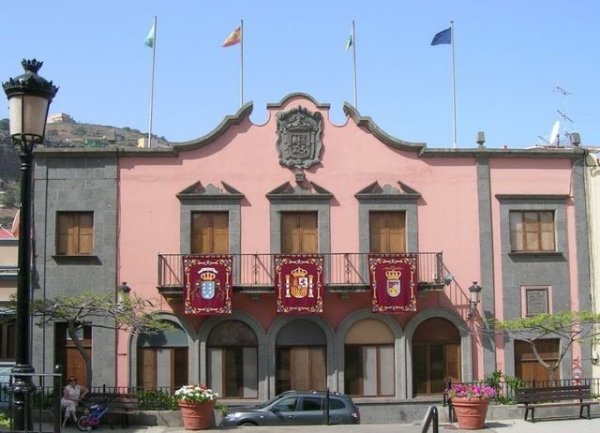 El Ayuntamiento de Guía presenta alegaciones y alternativas al proyecto de la línea de alta tensión entre este municipio y Agaete