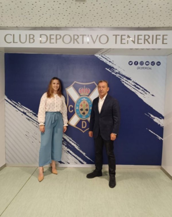 El ICHH y el CD Tenerife obsequian a los donantes de sangre con 12 entradas para cada partido en casa