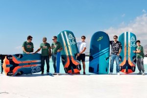 Presentaci&oacute;n de la tercera edici&oacute;n de la Lanzarote Foil Challenge: vuelta a la isla de Lanzarote sobre una tabla de windsurf en 9 horas