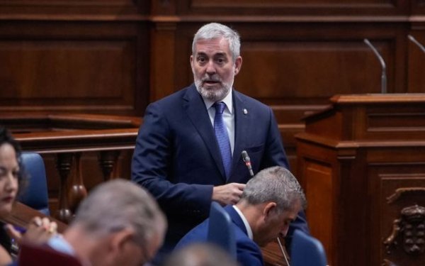 Fernando Clavijo destaca que el Estado respalda la estrategia de Canarias para limitar la residencia a extranjeros