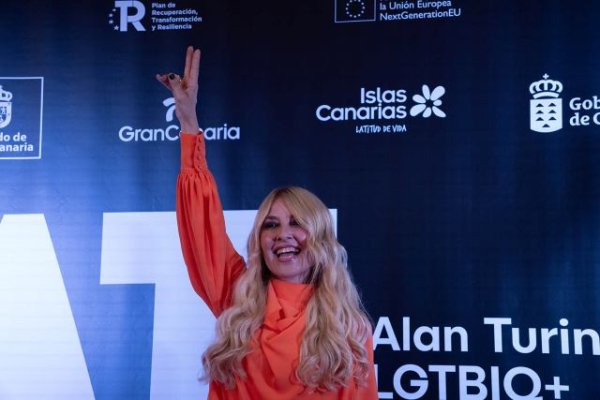 Samantha Hudson premiada en la nueva categoría Queer+ en los Alan Turing LGTBIQ+ Awards