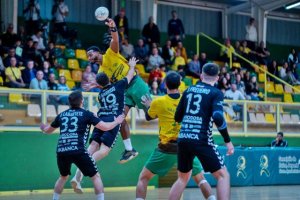 Balonmano: Épica victoria del Desatascos Jumbo Gáldar tras una espectacular remontada ante Reconquista de Vigo (26-25) (Vídeo)