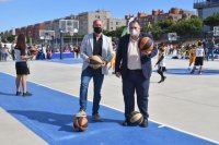 La Consejería de Deportes hace entrega de más de 180 balones a la Federación Insular de Baloncesto GC