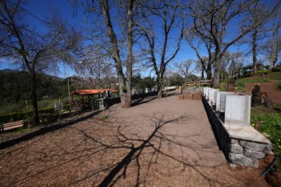 Las obras de accesibilidad del &aacute;rea recreativa de La Laguna de Valleseco han finalizado