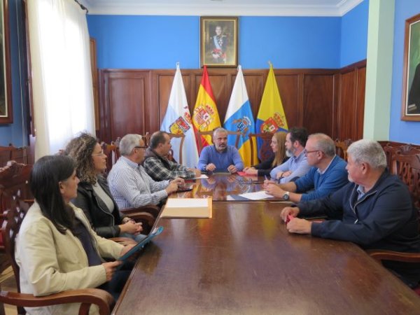 Guía: El grupo de gobierno traslada un mensaje de tranquilidad a la ciudadanía y reafirma su compromiso de estabilidad en el Ayuntamiento de Guía