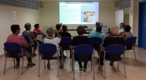 M&aacute;s de 170 personas participan en los talleres de envejecimiento saludable de FADEMUR en Canarias