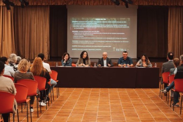La Gomera: Continúa los encuentros con el sector empresarial insular en Vallehermoso y San Sebastián