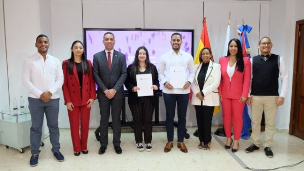 Canarias y la República Dominicana acercarán políticas juveniles